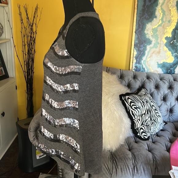 Dots heather gray sequin tank top. - Picture 3 of 11